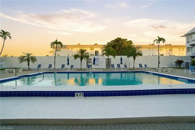 $720,000 | 1100 8th Avenue South, Unit 206C, Naples, FL 34102