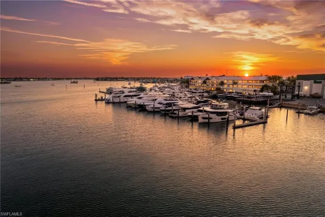 $720,000 | 1100 8th Avenue South, Unit 206C, Naples, FL 34102