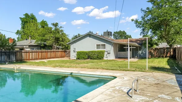 $412,000 | 3543 Tarro Way, Carmichael, CA 95608