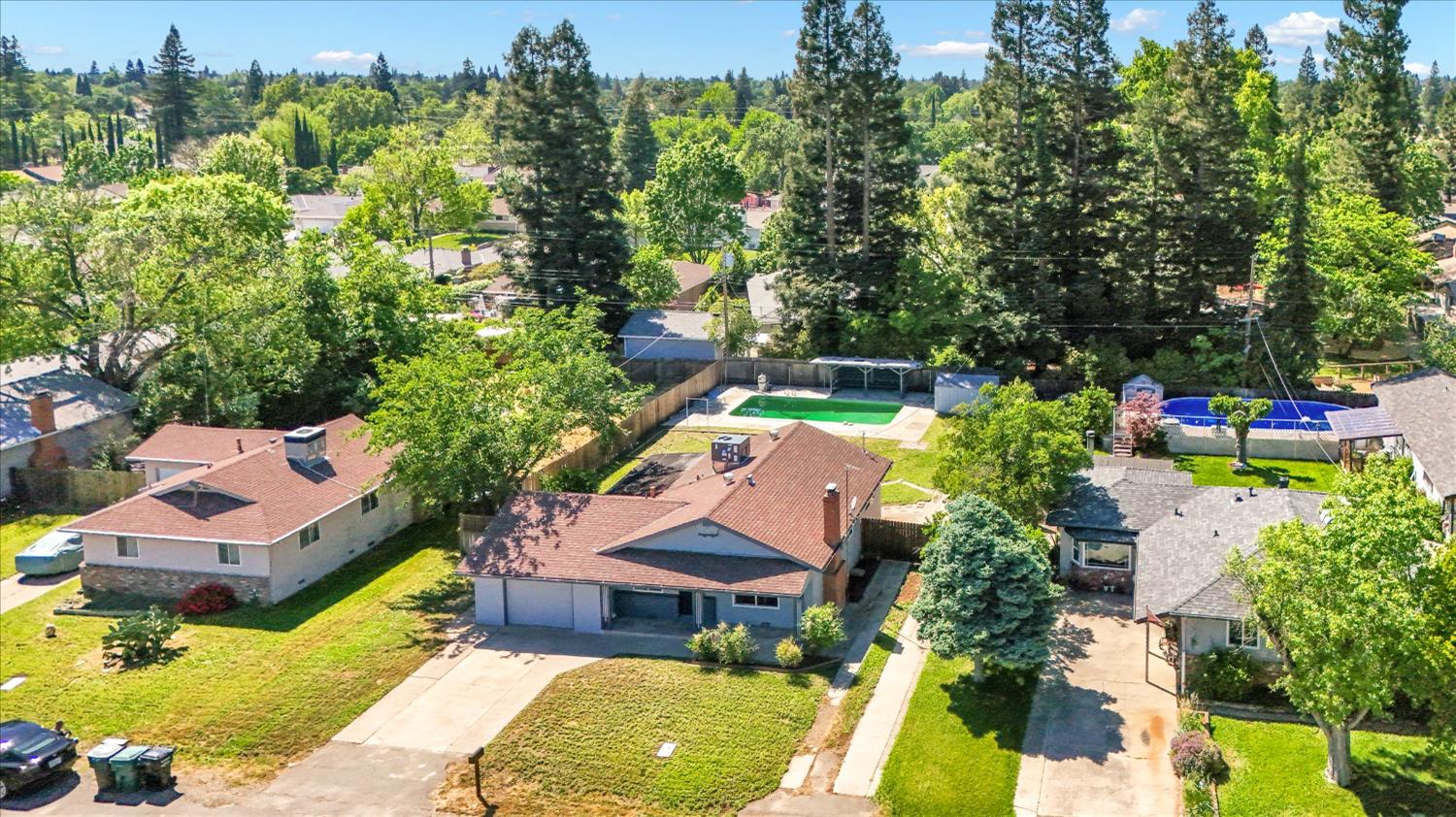 3543 Tarro Way Carmichael, CA 95608 - Photo 37 of 42 an aerial view of a house with swimming pool garden and patio