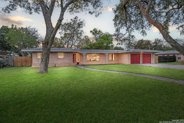 $470,000 | 212 Atwater Drive, Castle Hills, TX 78213