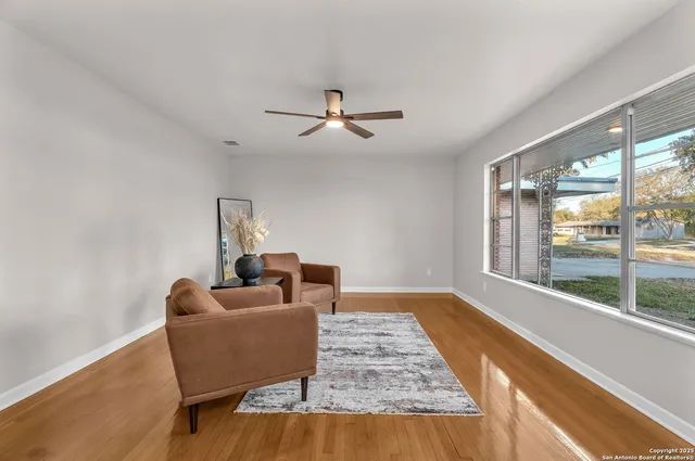 $470,000 | 212 Atwater Drive, Castle Hills, TX 78213