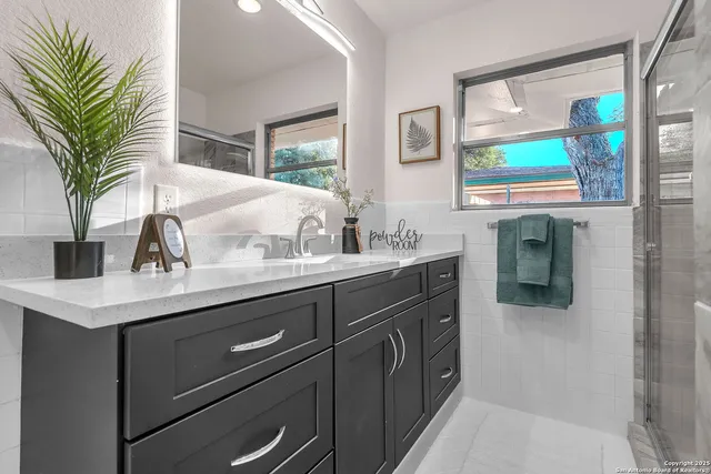 $470,000 | 212 Atwater Drive, Castle Hills, TX 78213