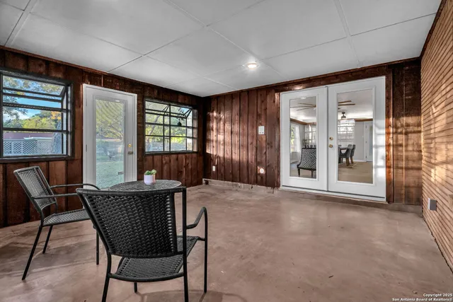 $470,000 | 212 Atwater Drive, Castle Hills, TX 78213