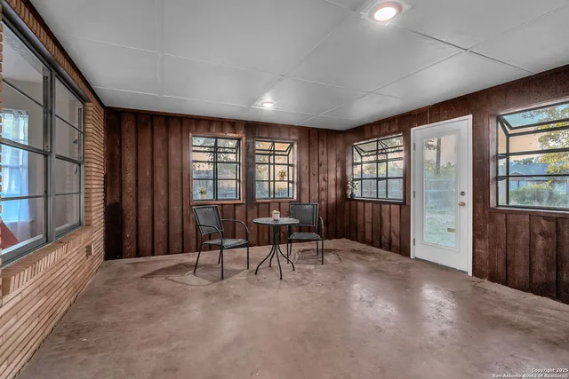 $470,000 | 212 Atwater Drive, Castle Hills, TX 78213