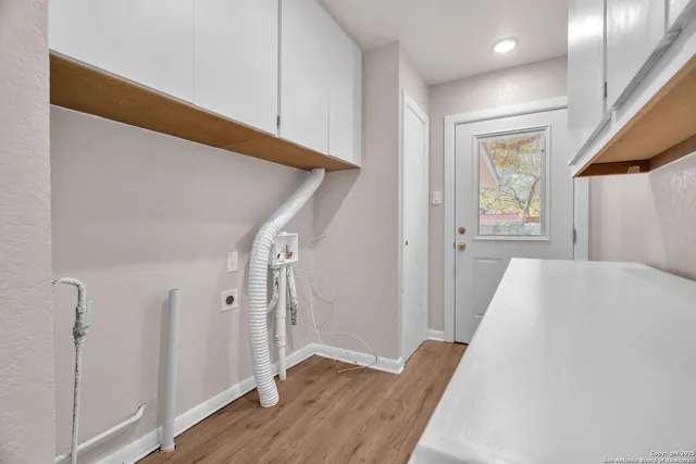 $470,000 | 212 Atwater Drive, Castle Hills, TX 78213