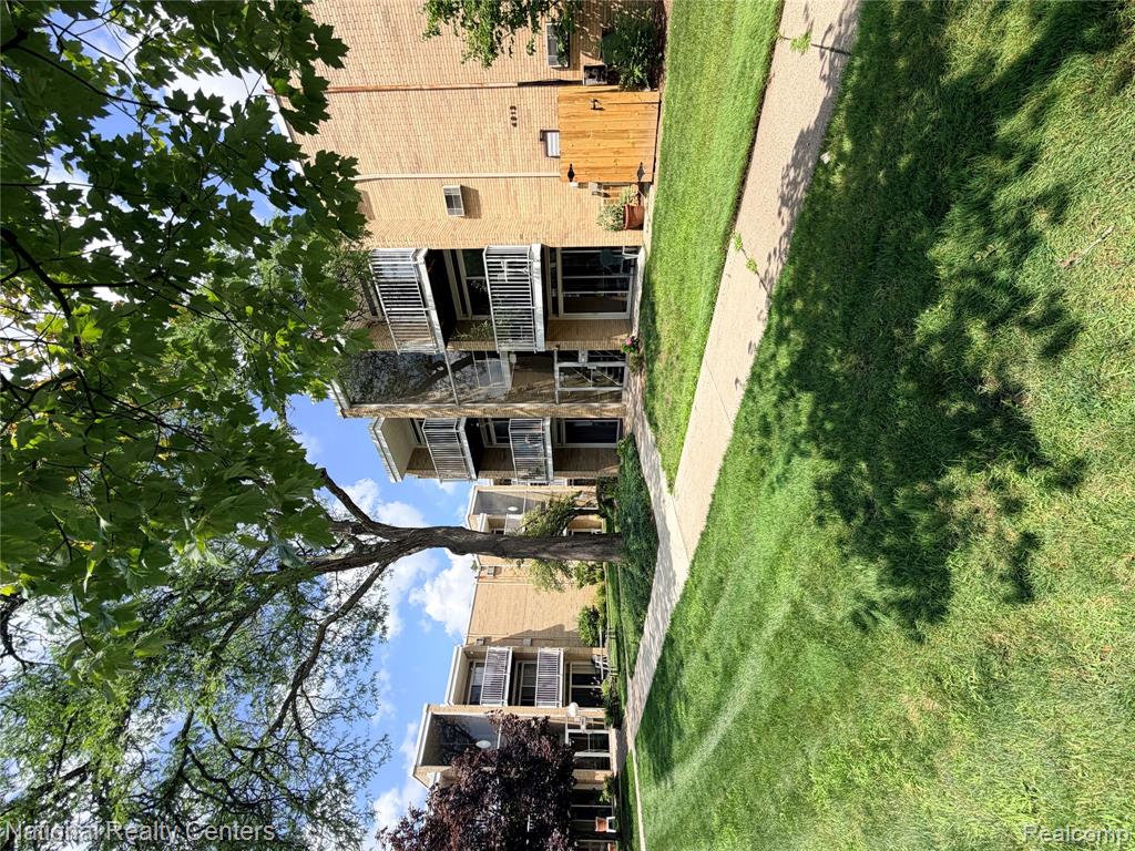 4913 Crooks Road, Unit G4 Royal Oak, MI 48073 - Photo 2 of 19 Gallery Image 2