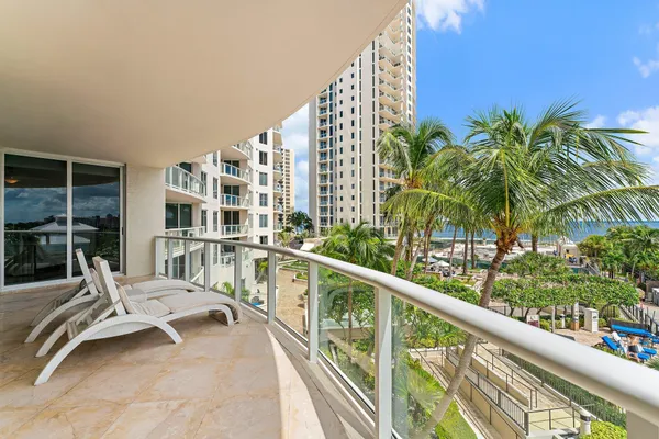 $20,000 | 2700 North Ocean Drive, Unit 304B, Singer Island, FL 33404