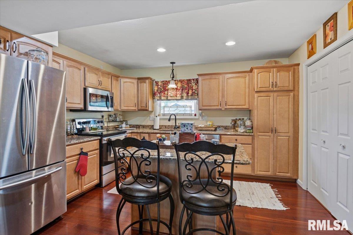 64 Marchelle Avenue Springfield, IL 62702 - Photo 15 of 43 Gallery Image 15