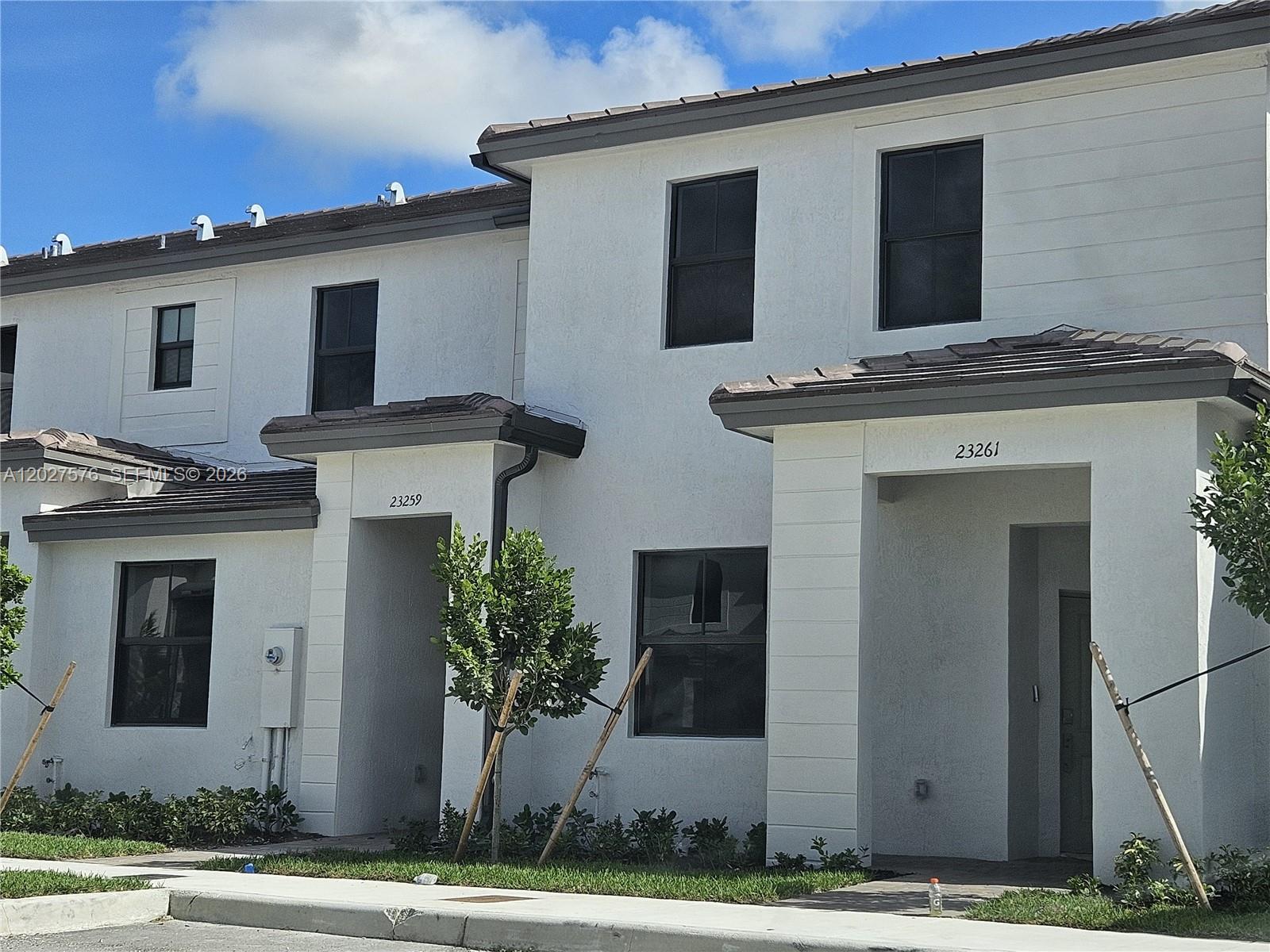 23259 Southwest 128th Avenue, Unit 23259 Homestead, FL 33032 - Photo 2 of 29