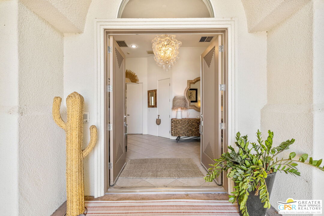 36635 Palm Court Rancho Mirage, CA 92270 - Photo 10 of 56