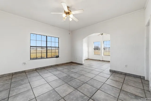 $345,000 | 113 Private Road 6744, Natalia, TX 78059