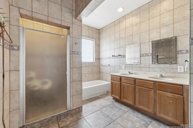 $345,000 | 113 Private Road 6744, Natalia, TX 78059