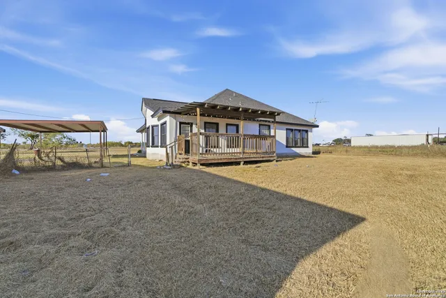 $345,000 | 113 Private Road 6744, Natalia, TX 78059