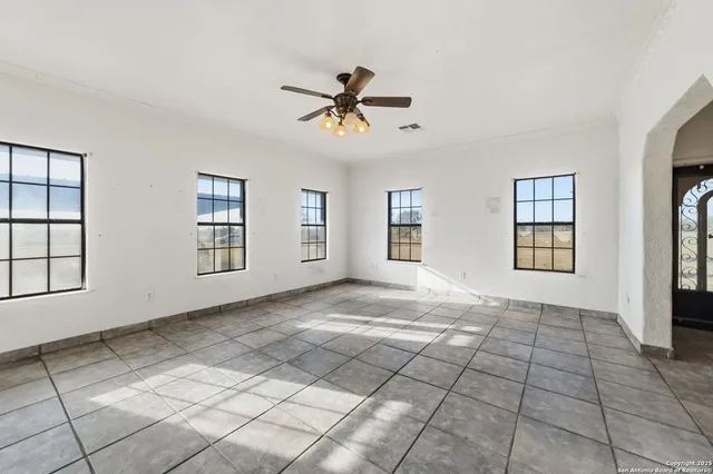 $345,000 | 113 Private Road 6744, Natalia, TX 78059