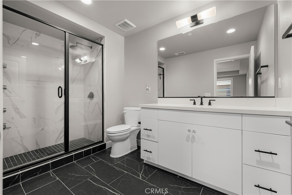 721 West Duarte Road, Unit B Monrovia, CA 91016 - Photo 12 of 24