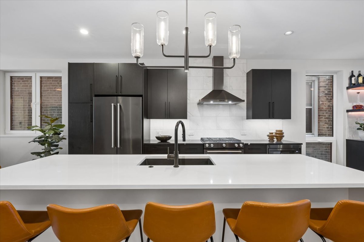 2719 West Haddon Avenue, Unit 1 Chicago, IL 60622 - Photo 5 of 27