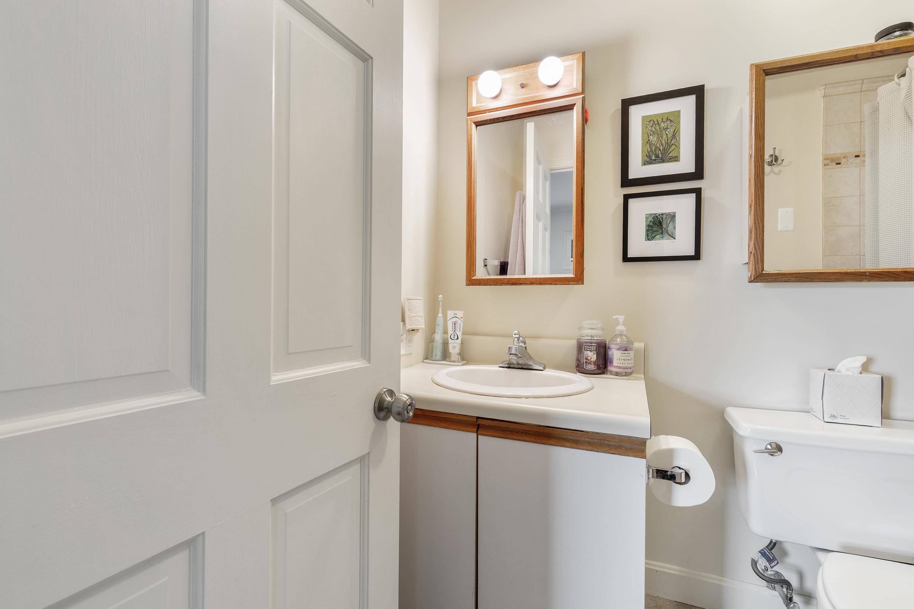 37 Landing Road, Unit 2 Enfield, NH 03748 - Photo 33 of 37
