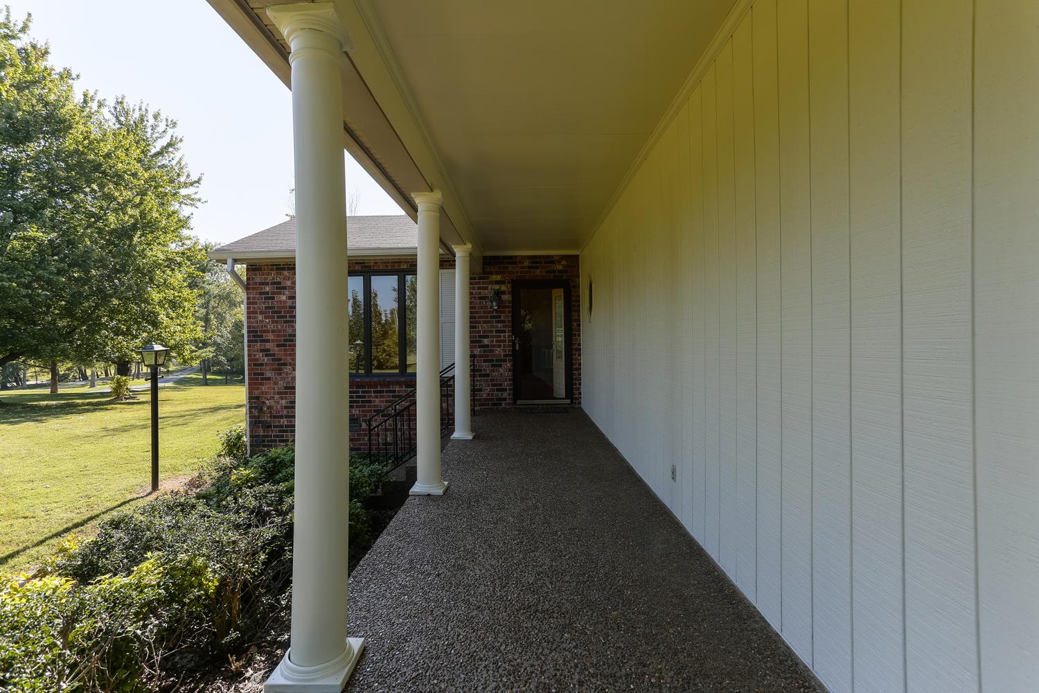 2162 Liebengood Road Goodlettsville, TN 37072 - Photo 8 of 29 Welcome Home to 2162 Liebengood Rd. Front door enters into a fabulous Great Room.