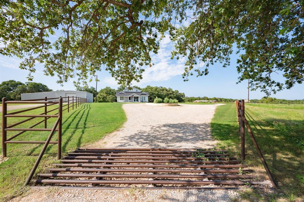 923 Natty Flat Road Lipan, TX 76462 - Photo 31 of 40