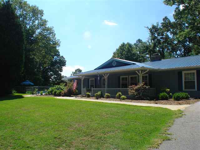 1812 Sequoya Way Seneca, SC 29672 - Photo 1 of 22 Gallery Image 1