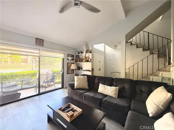 $610,000 | 560 Rosewood Avenue, Camarillo, CA 93010