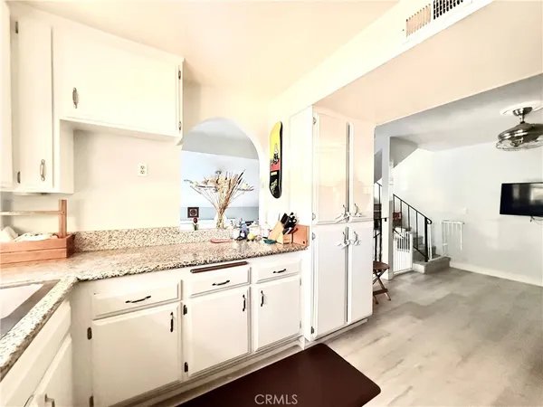 $610,000 | 560 Rosewood Avenue, Camarillo, CA 93010