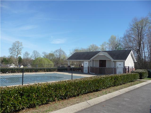 634 Chestnut Court Springfield, TN 37172 - Photo 20 of 20 Community Pool