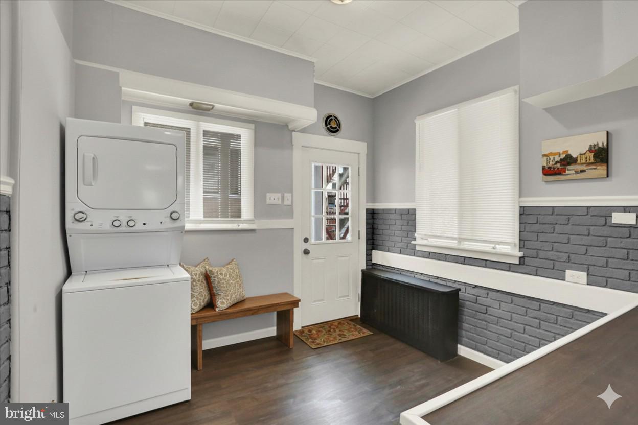 368 Pine Street Steelton, PA 17113 - Photo 13 of 37 Virtually staged mud room