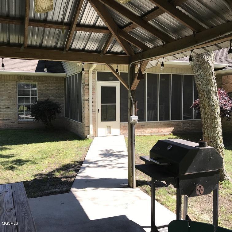 21149 Daugherty Road Long Beach, MS 39560 - Photo 12 of 29 37