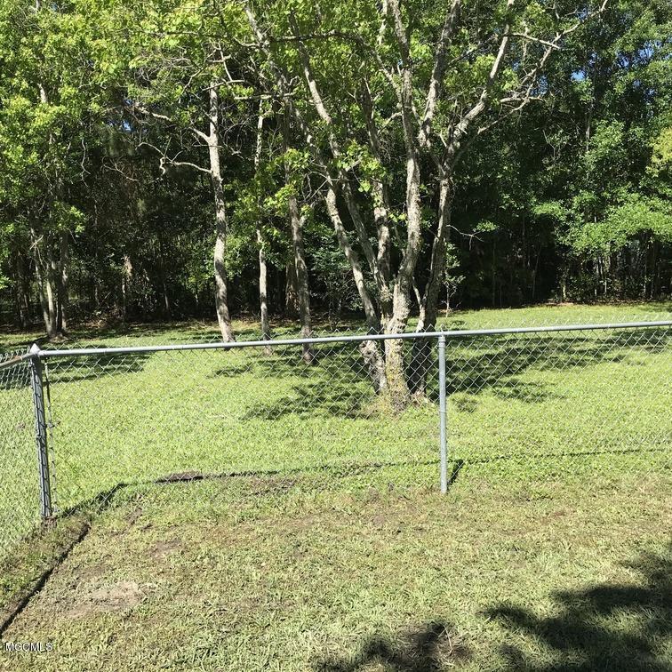 21149 Daugherty Road Long Beach, MS 39560 - Photo 20 of 29 50
