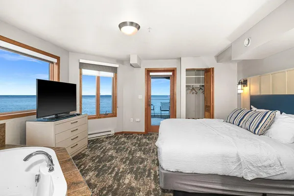 $337,500 | 2100 East Water Street, Unit 307D, Duluth, MN 55812