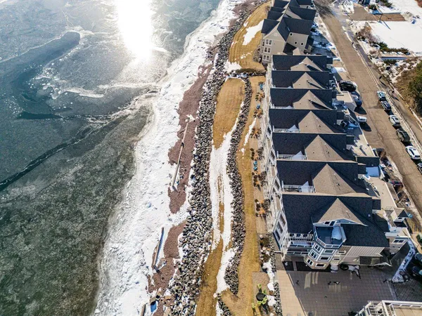 $337,500 | 2100 East Water Street, Unit 307D, Duluth, MN 55812