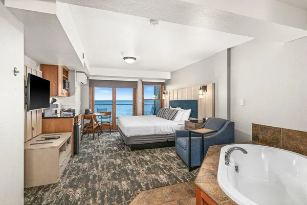 $337,500 | 2100 East Water Street, Unit 307D, Duluth, MN 55812