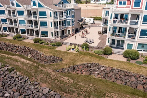 $337,500 | 2100 East Water Street, Unit 307D, Duluth, MN 55812