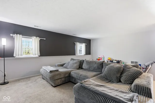 $334,995 | 2429 Lakeshore Court, Lebanon, IN 46052