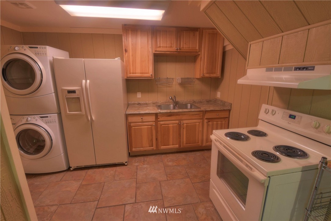 5305 Reese Hill Road Sumas, WA 98295 - Photo 17 of 25