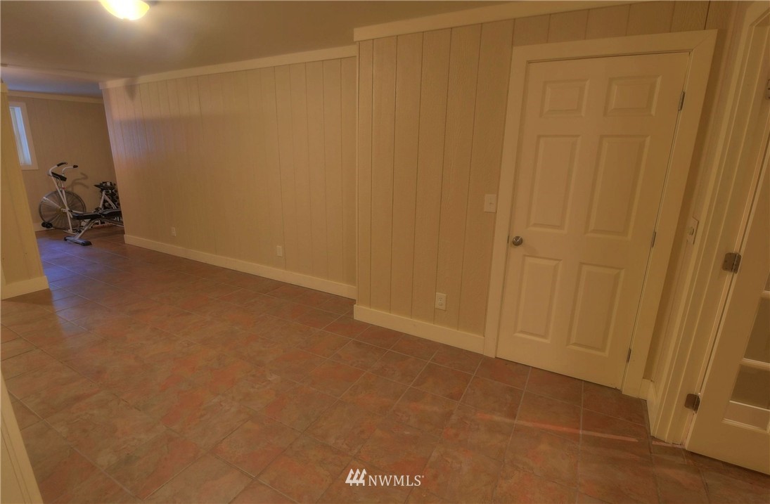 5305 Reese Hill Road Sumas, WA 98295 - Photo 18 of 25