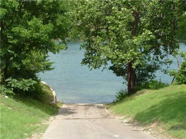 $2,400 | 2670 Crazyhorse Pass, Austin, TX 78734