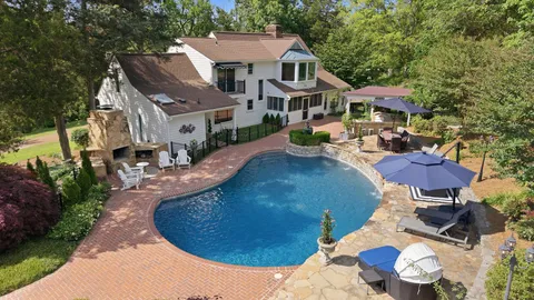 $2,495,000 | 2455 Long Hollow Pike, Hendersonville, TN 37075