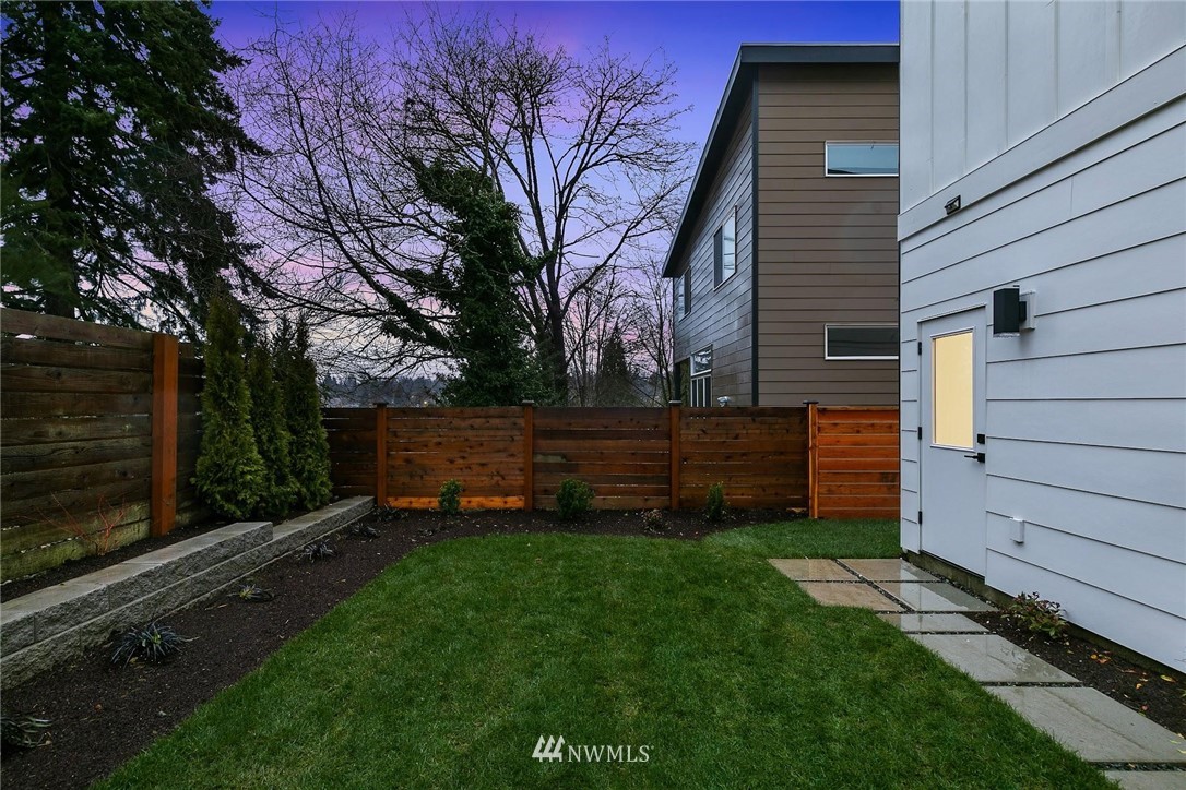 1925 Southwest Webster Street Seattle, WA 98106 - Photo 36 of 40 Gallery Image 36