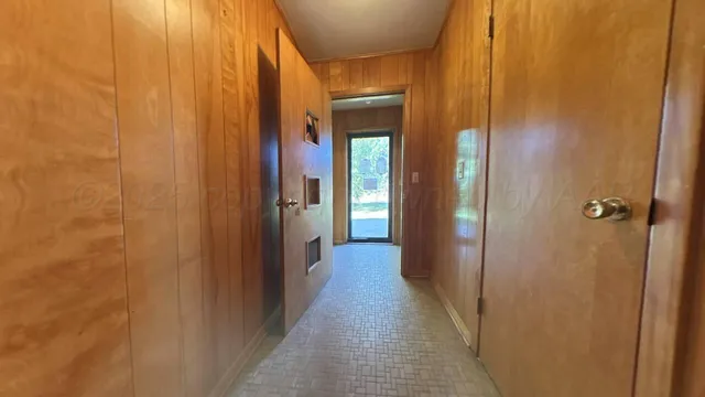 $189,900 | 613 South Pearl Street, Stratford, TX 79084