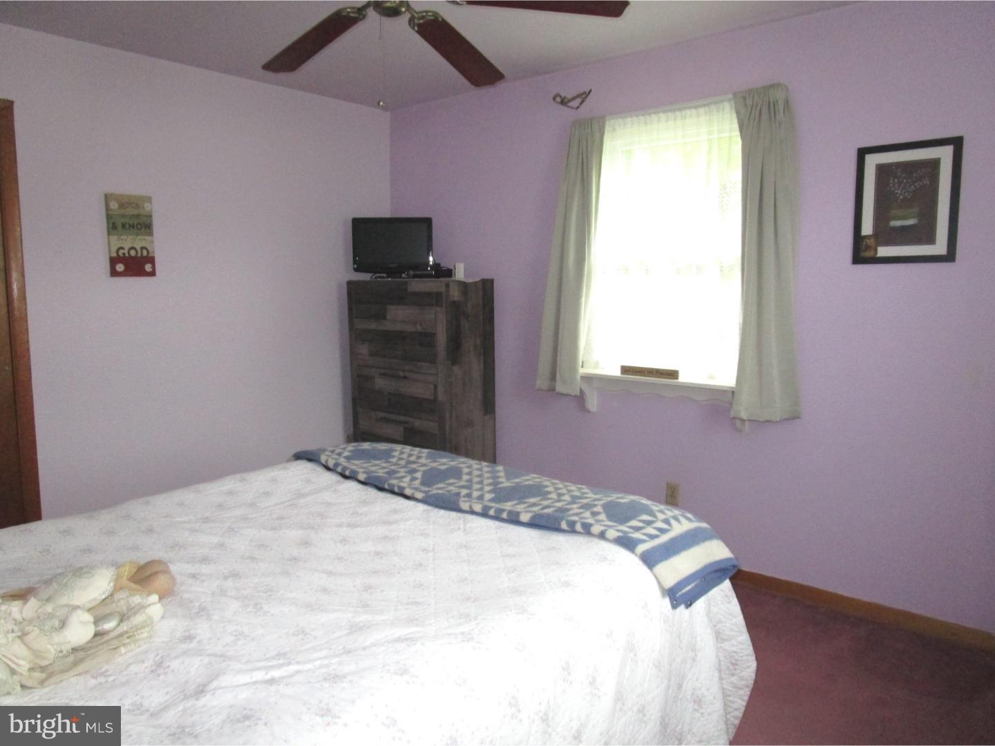 57 Harvard Road Pennsville, NJ 08070 - Photo 14 of 25 Bedroom - Main