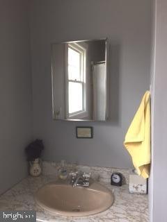 57 Harvard Road Pennsville, NJ 08070 - Photo 19 of 25 Bathroom