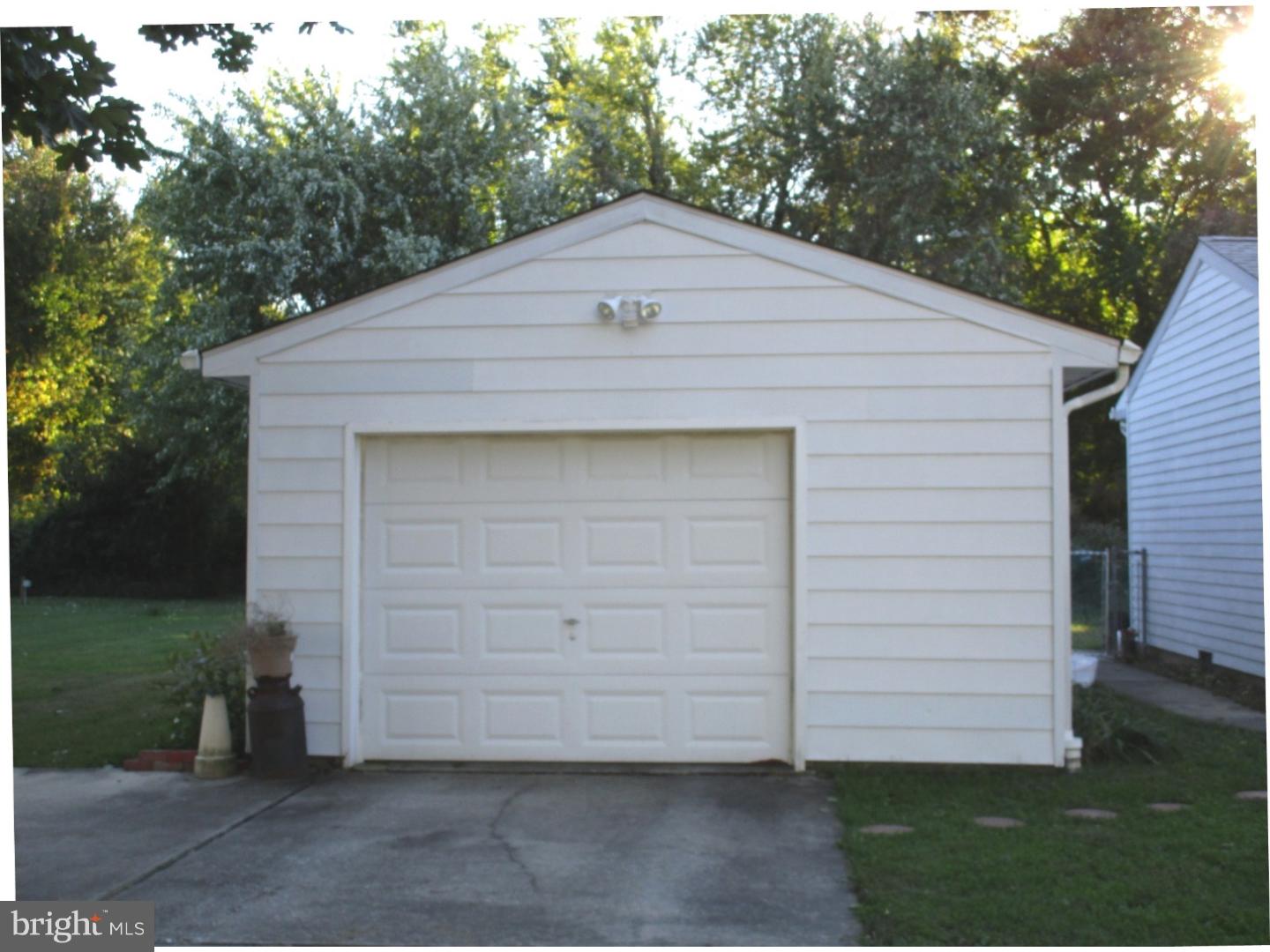 57 Harvard Road Pennsville, NJ 08070 - Photo 22 of 25 Garage