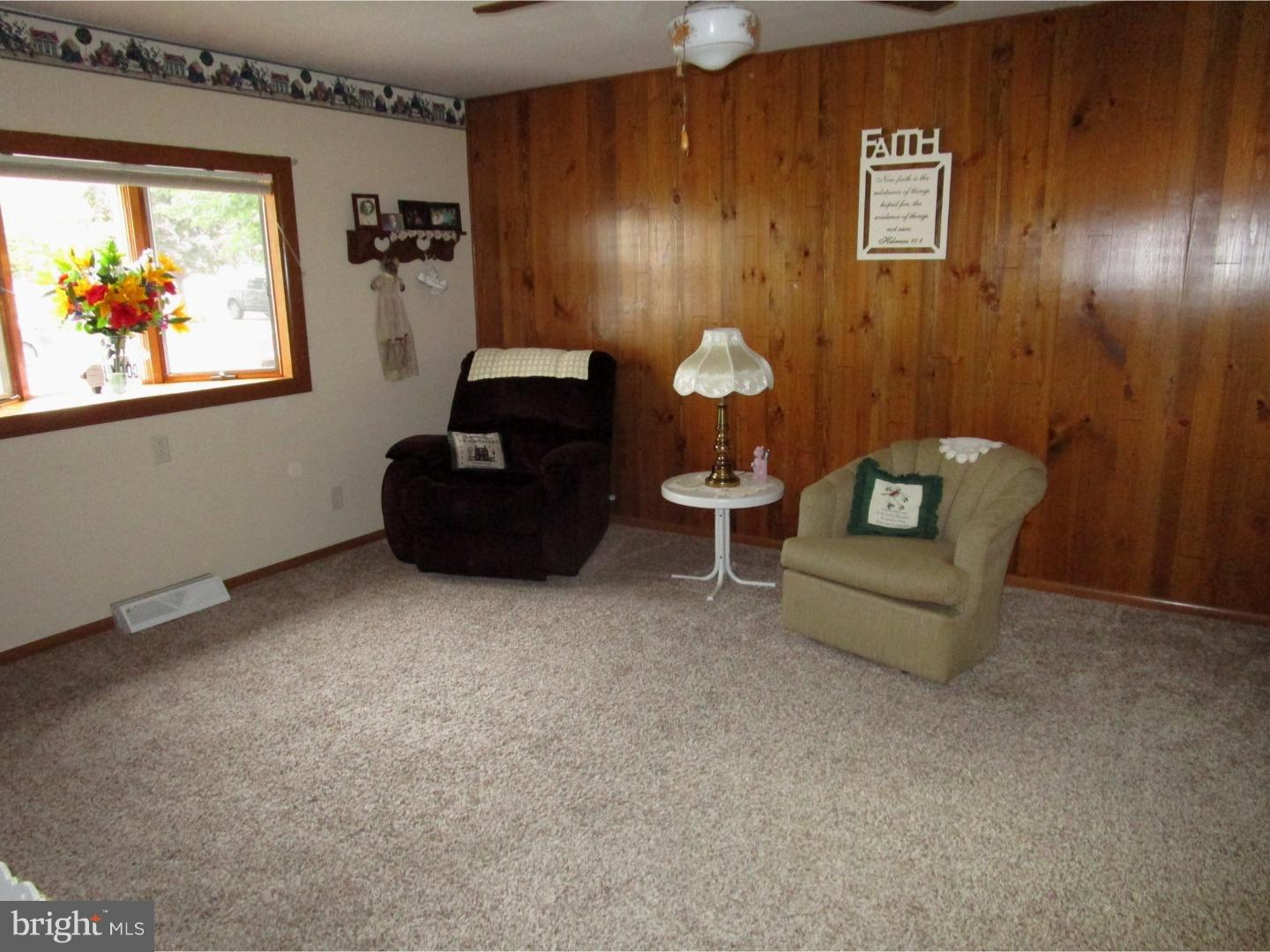 57 Harvard Road Pennsville, NJ 08070 - Photo 10 of 25 Family Room