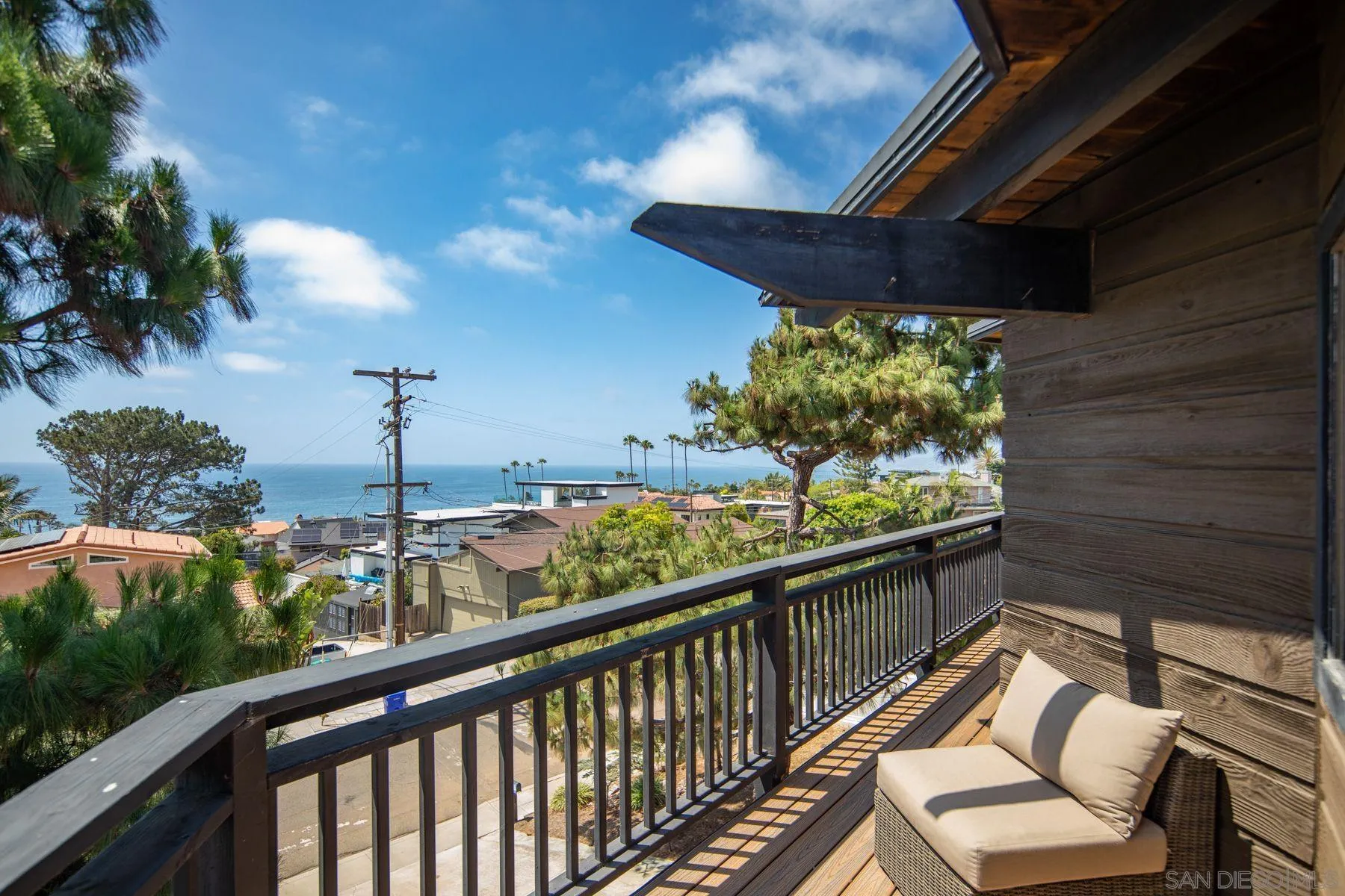 1005 Cornish Drive San Diego, CA 92107 - Photo 44 of 71 a view of a balcony with wooden floor