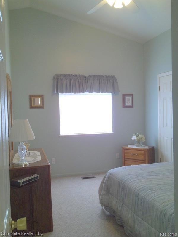 5131 Belsay Road Grand Blanc, MI 48439 - Photo 11 of 29 2014-03-11 15.09