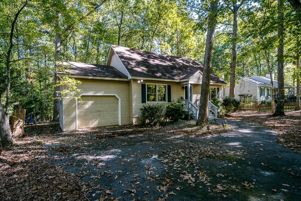 9 Axle Tree Road Palmyra, VA 22963 - Photo 1 of 33 Gallery Image 1