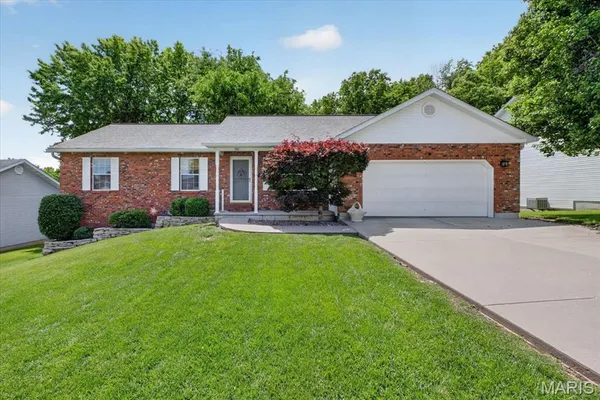$285,000 | 586 Monty View, Washington, MO 63090